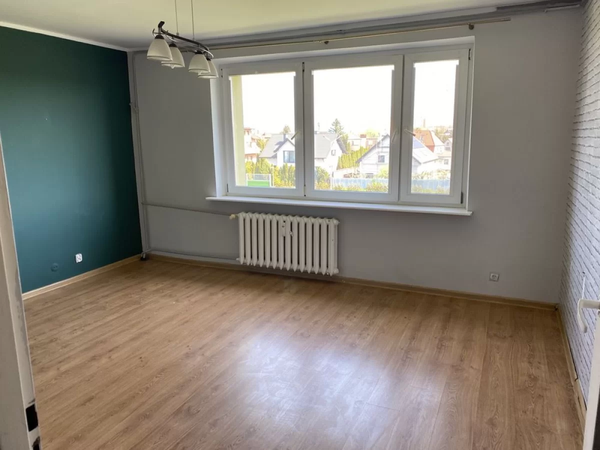 Sprzedam Mieszkanie tczew 3-pokojowe + piwnica Tczew, Suchostrzygi