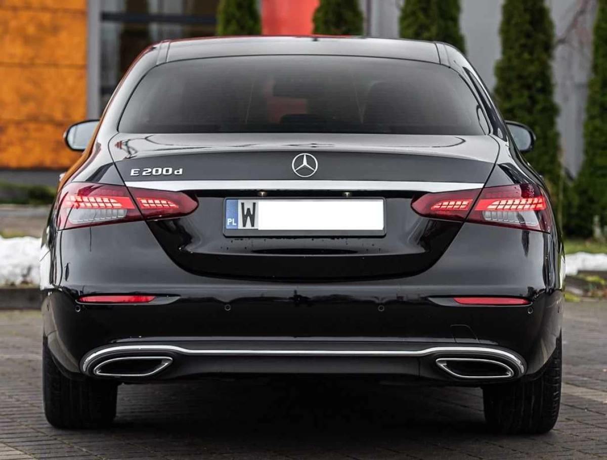 Mercedes E200d AVANTGARDE Lift 2021 9G-Tronic Salon PL Fvat23% Brutto
