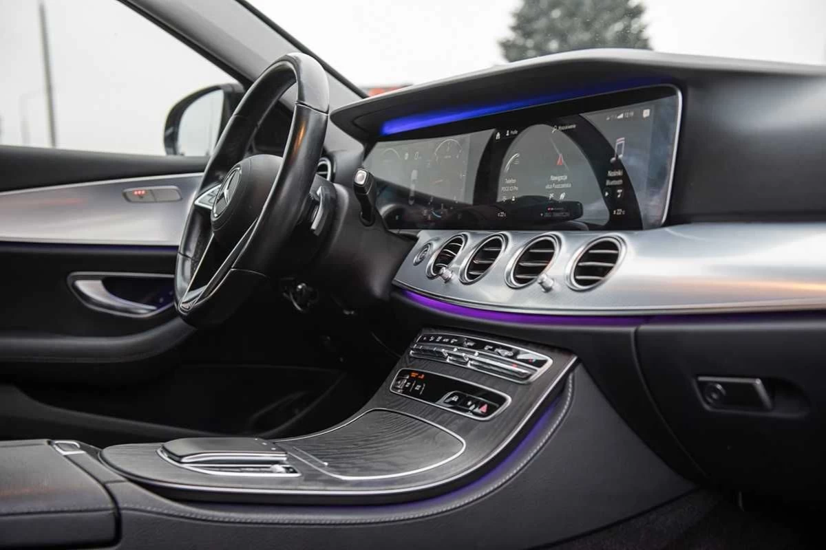 Mercedes E200d AVANTGARDE Lift 2021 9G-Tronic Salon PL Fvat23% Brutto