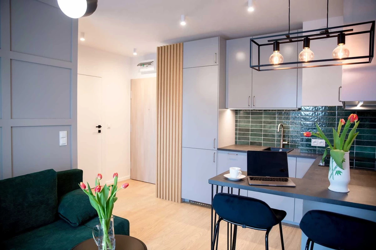 Wynajmę dwupokojowy apartament z balkonem stare Włochy Warszawa