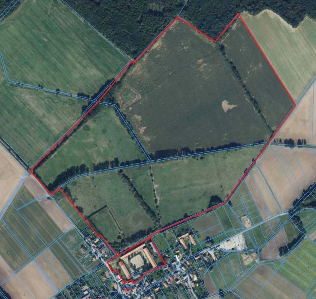 Stadnina Koni wraz z ziemią 105,6 ha - 100 % udziałów w spółce rolnej