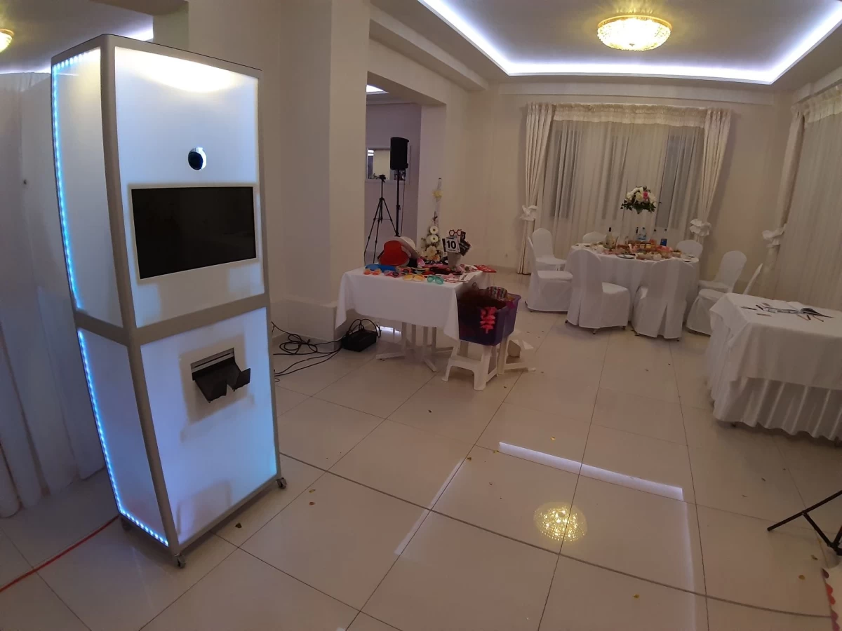 Fotobudka Sprzedam full zestaw Gotowy biznes Ostrowiec Świętokrzyski