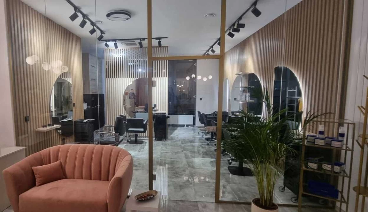 SALON FRYZJERSKI Sprzedam gotowy biznes Z bazą klientow Wrocław
