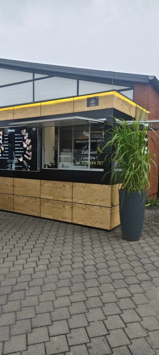 Gotowy biznes-odstępne food truck z kebabem