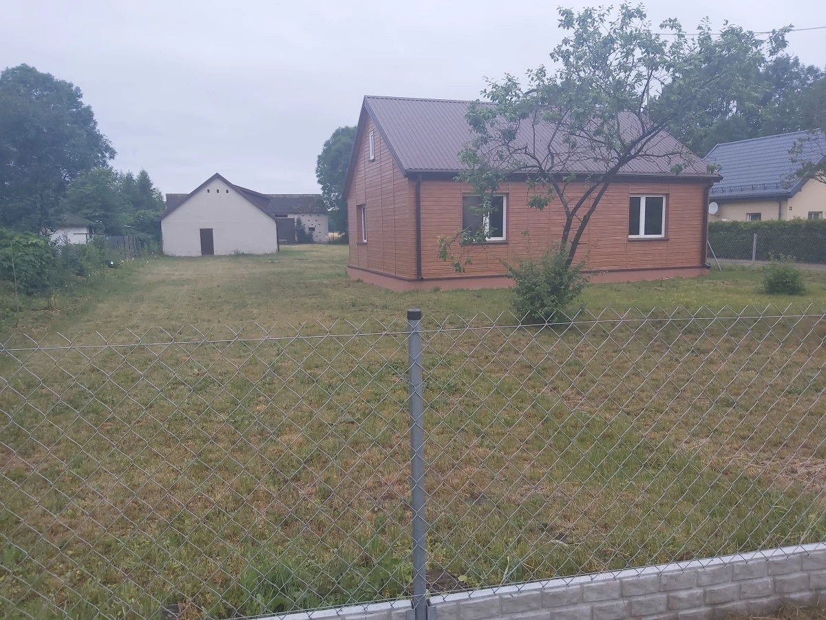 Sprzedam dom 69 m2 z działka 3900 m2 Szczeglacin Gmina Korczew,