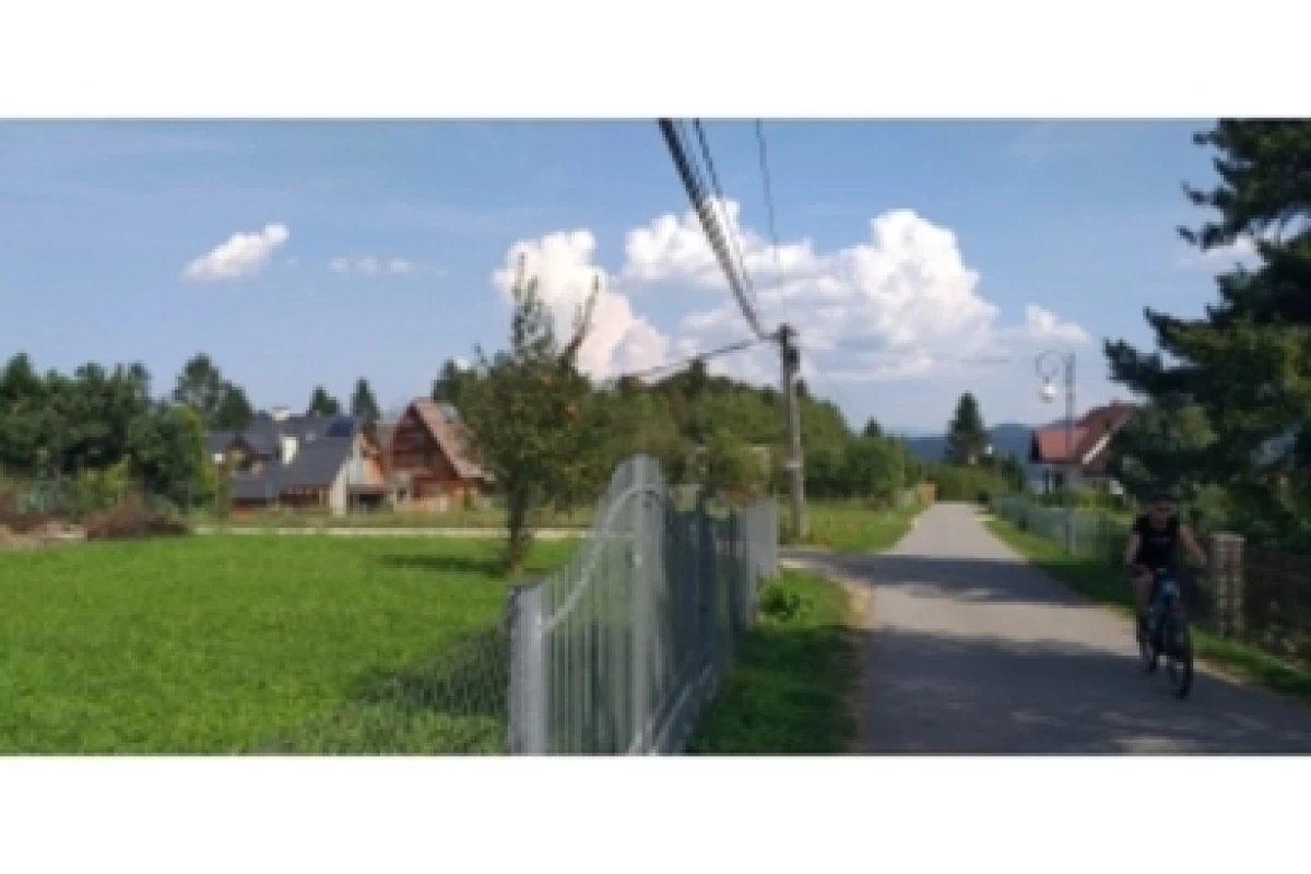 Sprzedam Wyjątkowa działka budowlana w Falsztynie przy ścieżce rowerowej Velo Czorsztyn