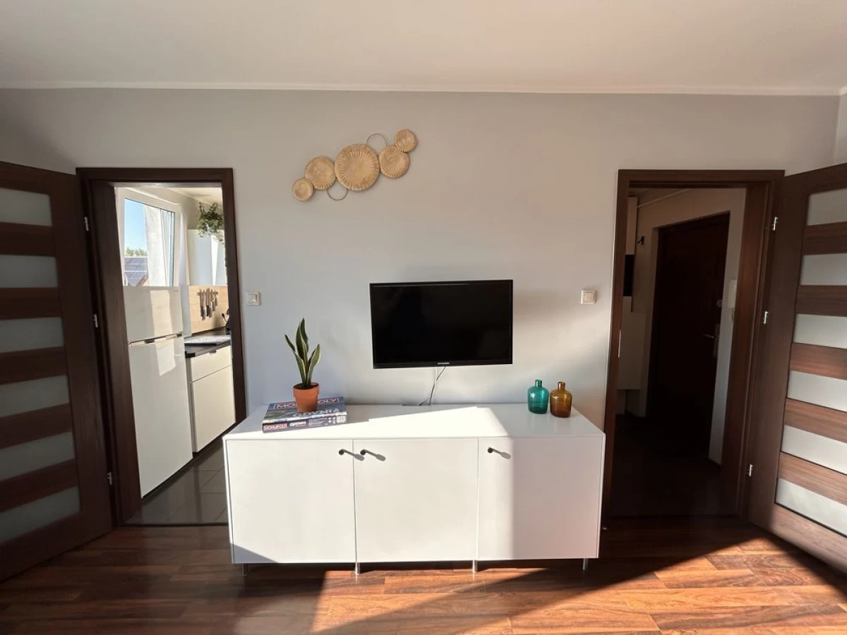 Wynajmę 2 pokojowe mieszkanie Gdynia Chylonia