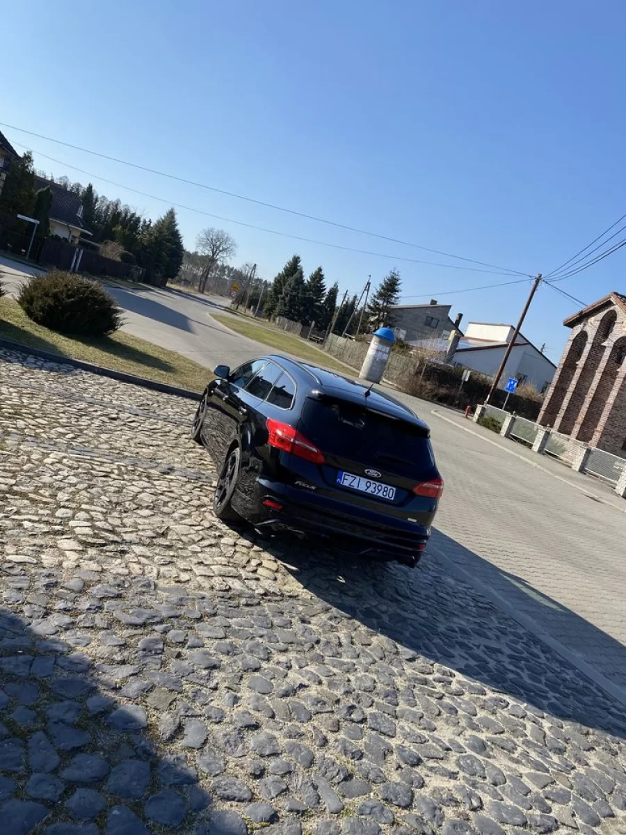 Ford Focus ST line 1.0 Ecoboost Niski udokumentowany przebieg !!!