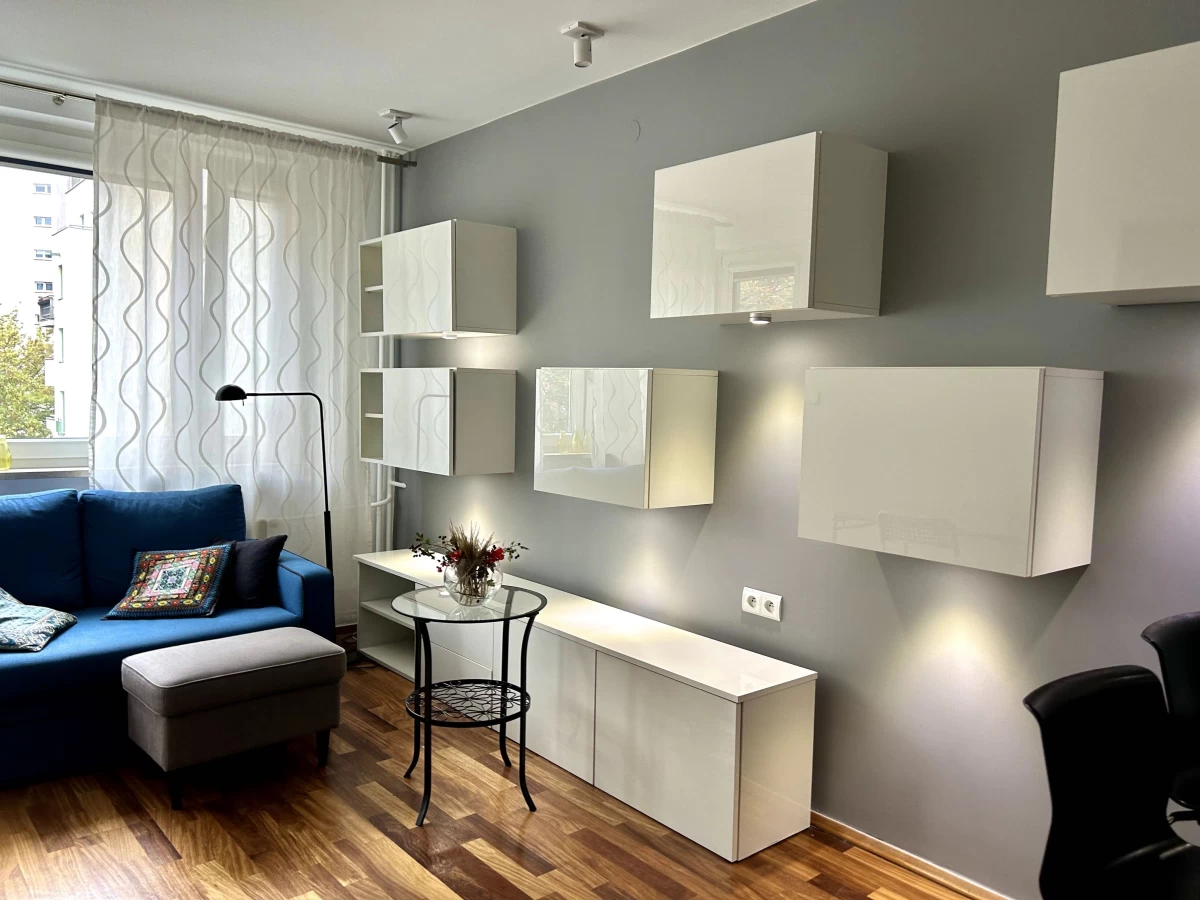 Sprzedam komfortowe mieszkanie 35 m kw Warszawa na Powiślu
