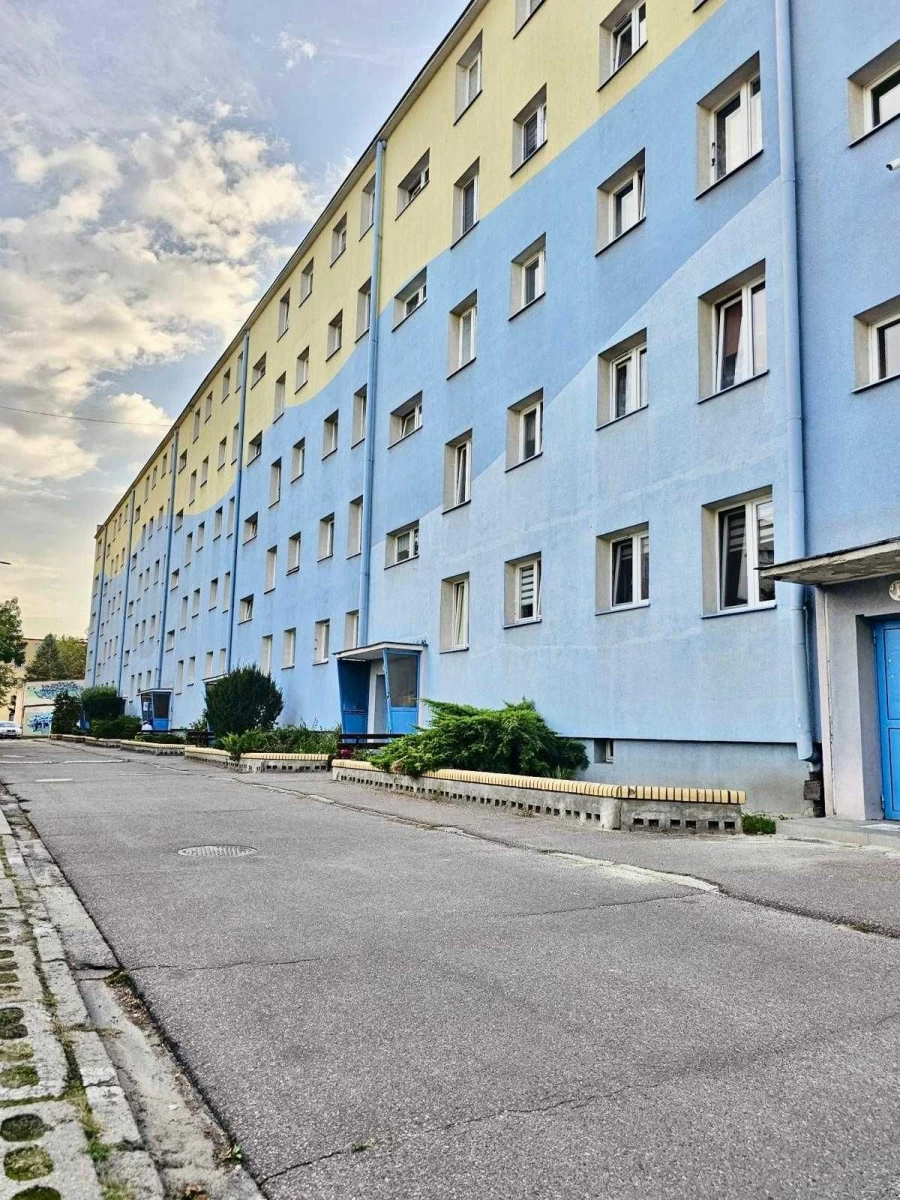 Sprzedam mieszkanie na parterze w centrum Gostynin