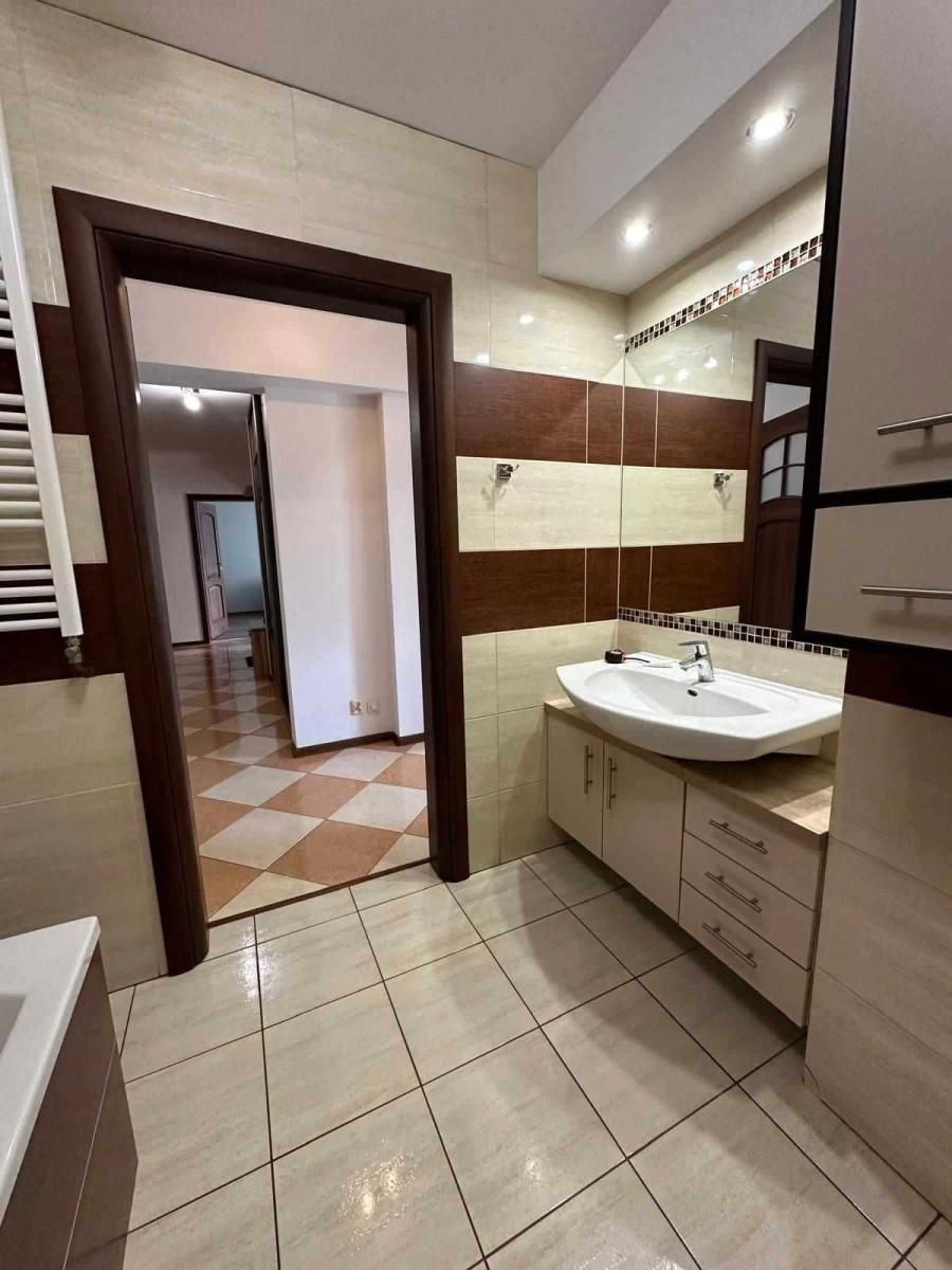 Sprzedam mieszkanie w Grójec ul. Wybickiego Apartamentowiec