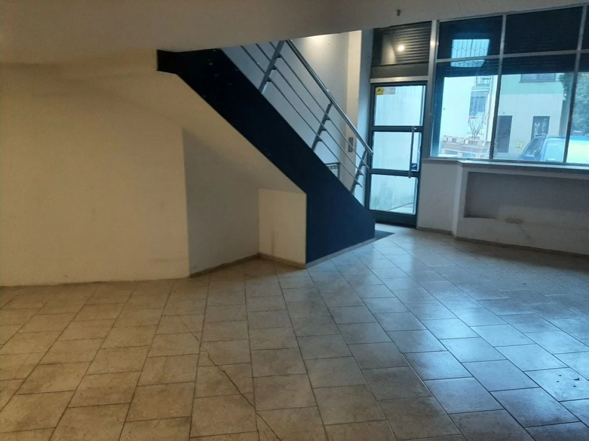 Do wynajęcia lokal handlowo usługowy Skawina