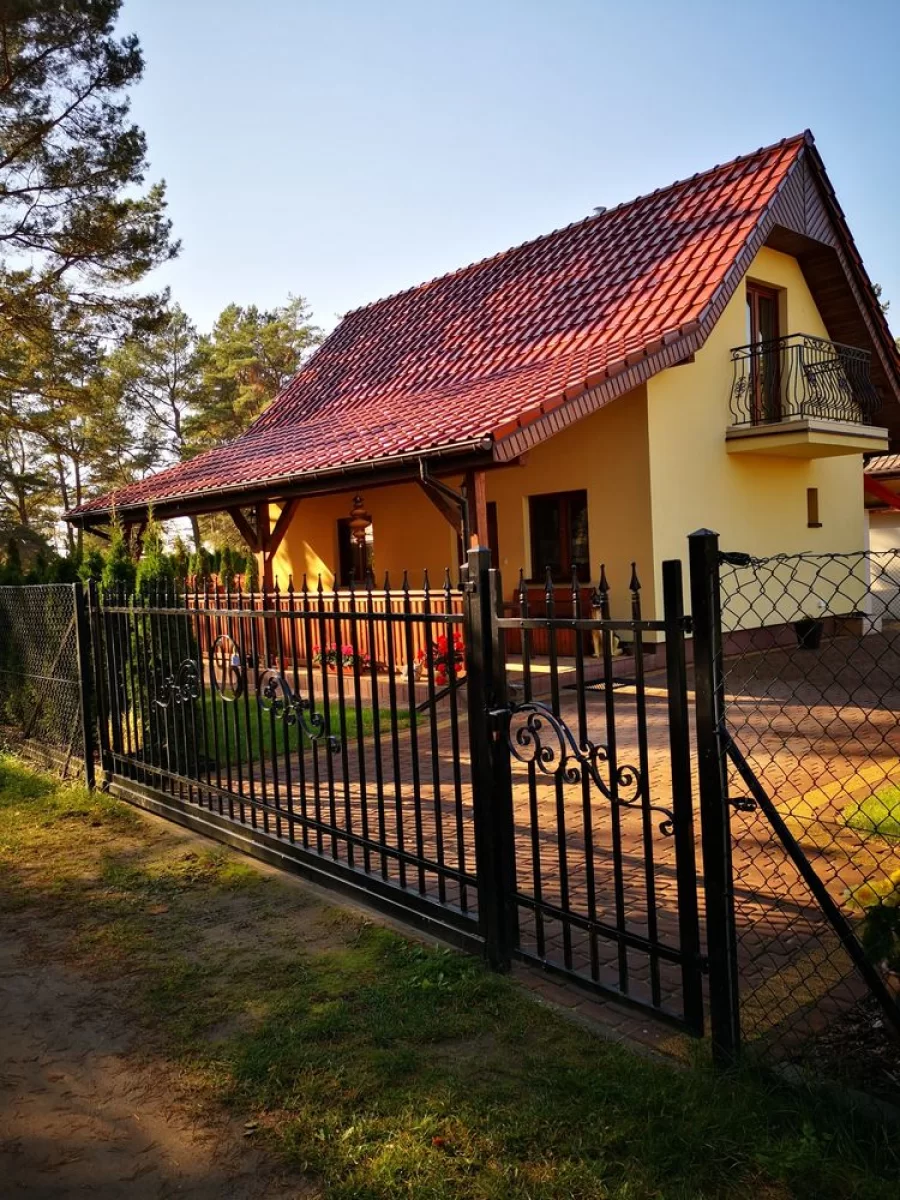 Domek do wynajecia nad jeziorem ,plaza, las