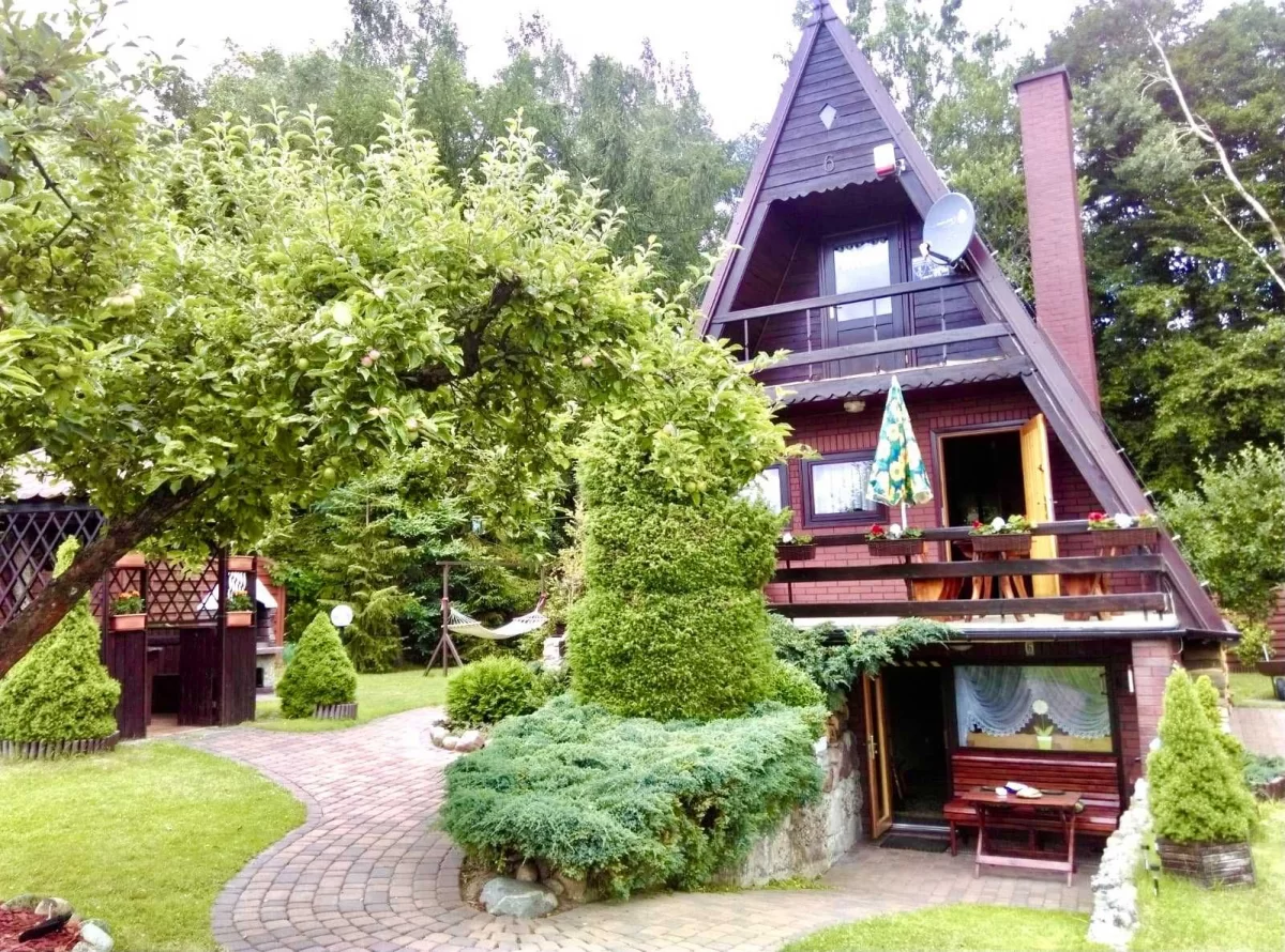 Domek na Kaszubach, nad jeziorem Łapalickim, blisko Trójmiasta