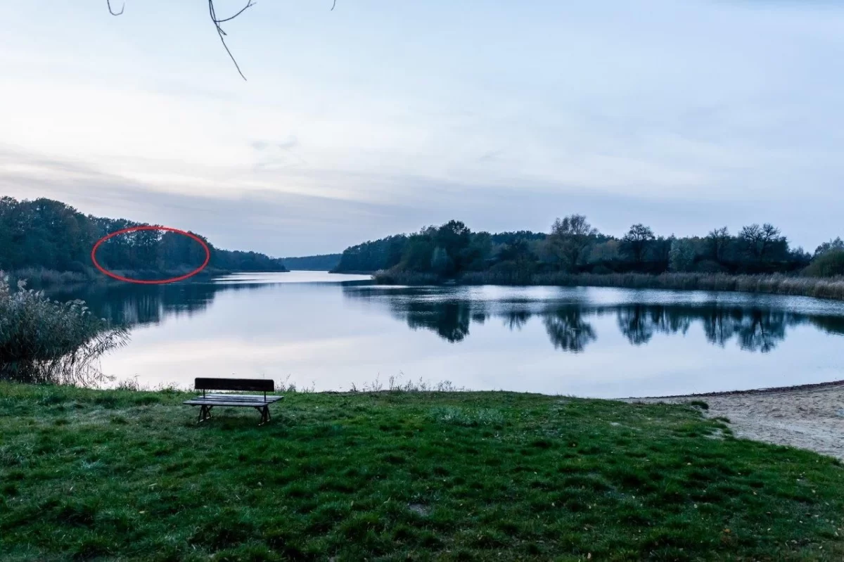 Sprzedam działkę budowlaną z linią brzegową nad Jeziorem
