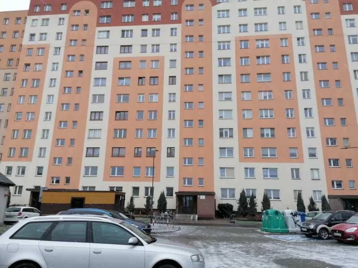 Sprzedam mieszkanie Bełchatów parter 53m2 balkon w bloku centralne ogrzewanie z sieci 400 zl czynsz