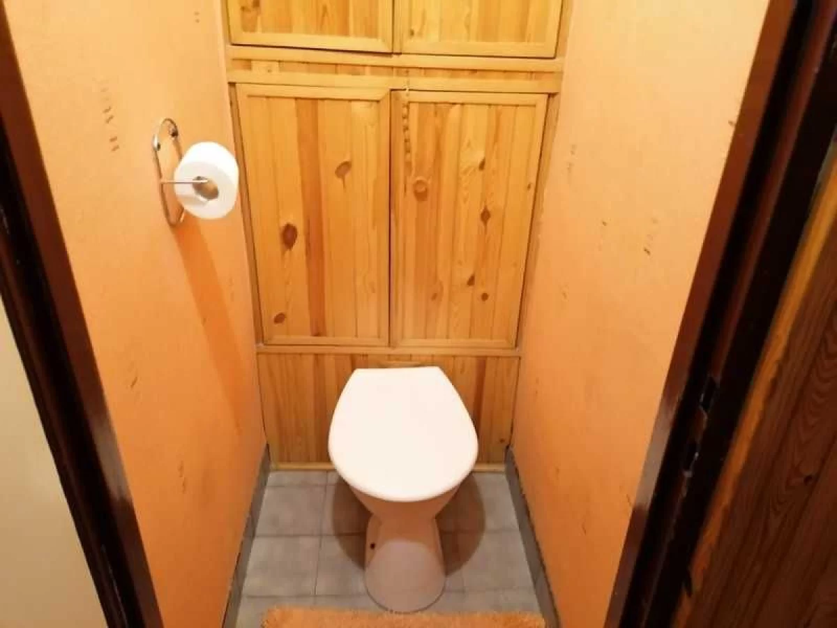 Sprzedam mieszkanie Bełchatów parter 53m2 balkon w bloku centralne ogrzewanie z sieci 400 zl czynsz