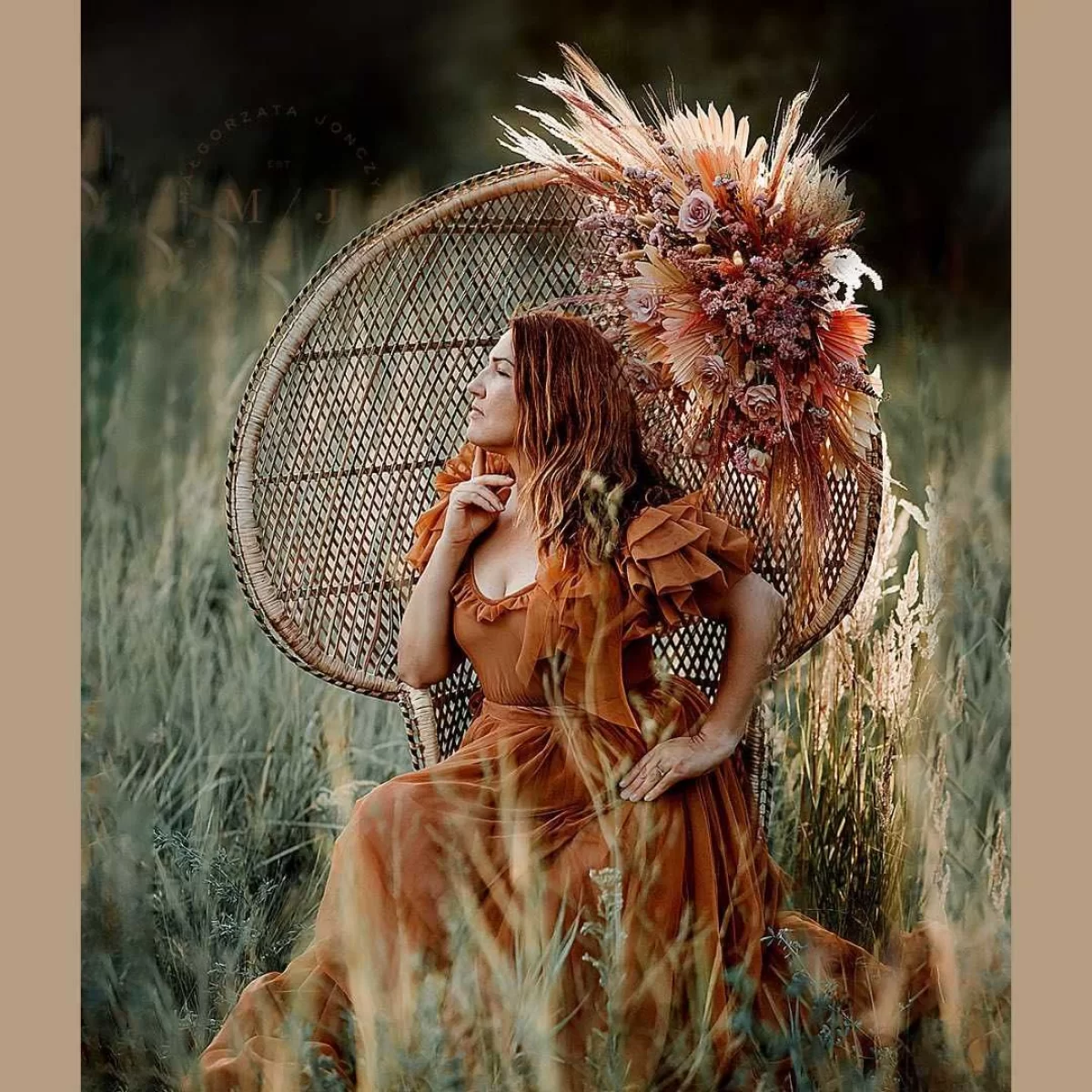 Fotografia ślubna OD RĘKI fotel peacock NOWY emanuelle rattanowy fotel paw ślub boho