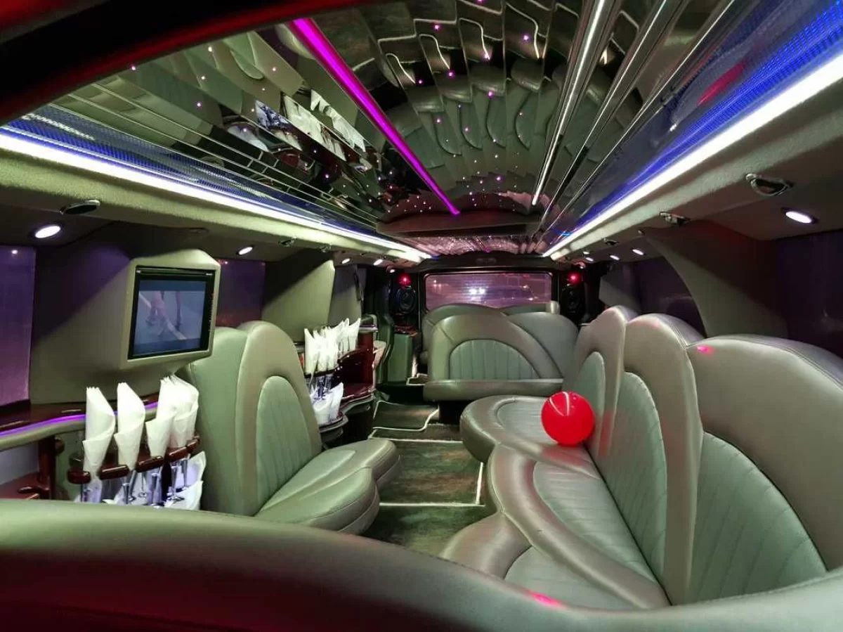 Limuzyny do wynajęcia, samochód do ślubu , Hummer h2, Chrysler 300c, BMW