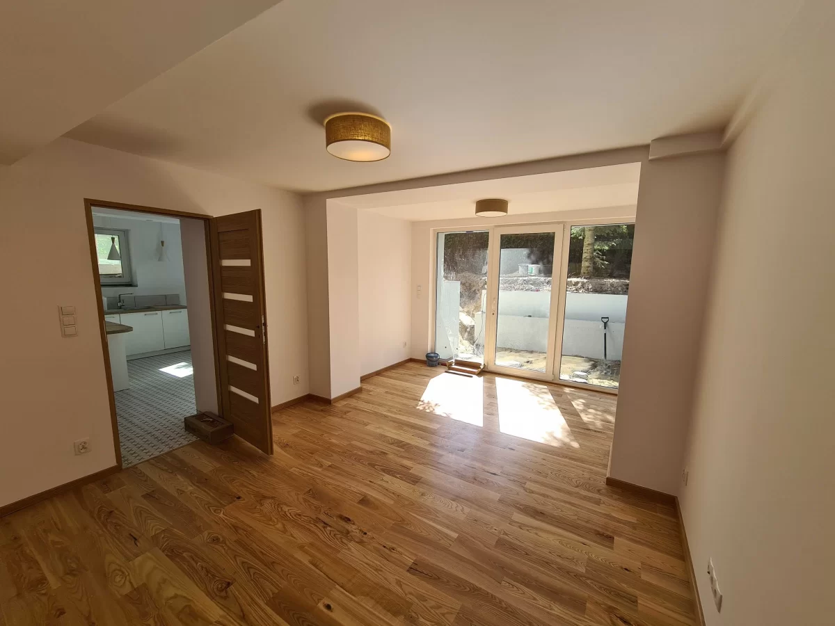 Wynajmę Przestronne mieszkanie po remoncie pod lasem w domku na Junikowie