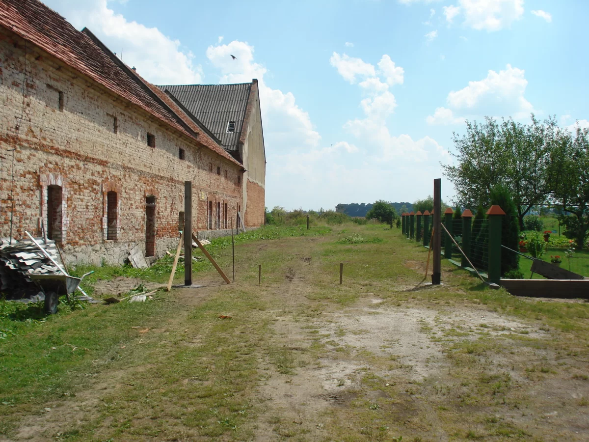 spszedam obiekty folwarczne