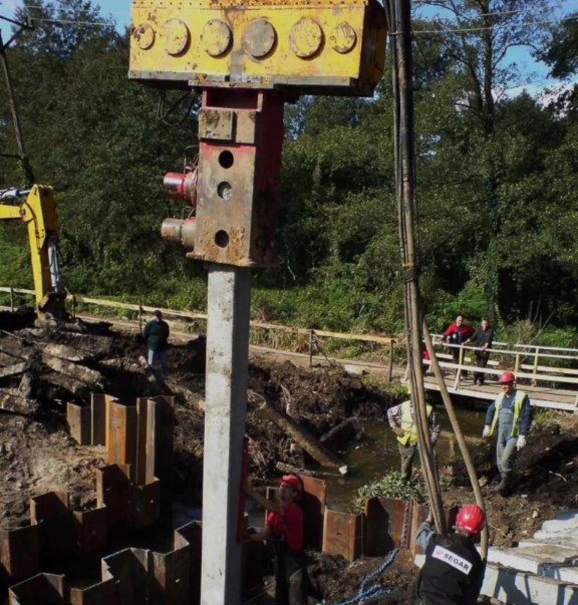 Używany zacisk do pali pełnych PVE 120T40