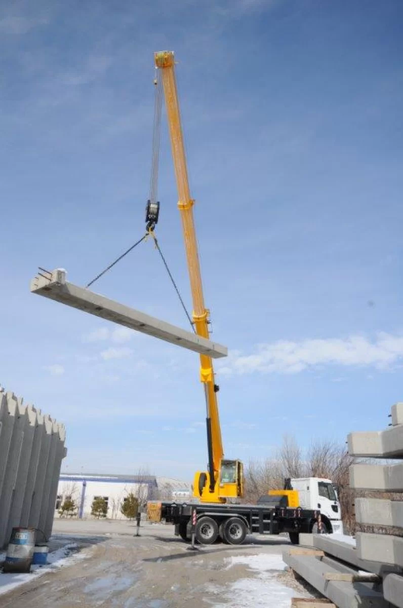 Dźwig mobilny Hidrokon HK 60 22 T2 - 20 ton