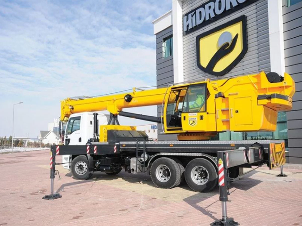 Dźwig mobilny Hidrokon HK 60 22 T2 - 20 ton