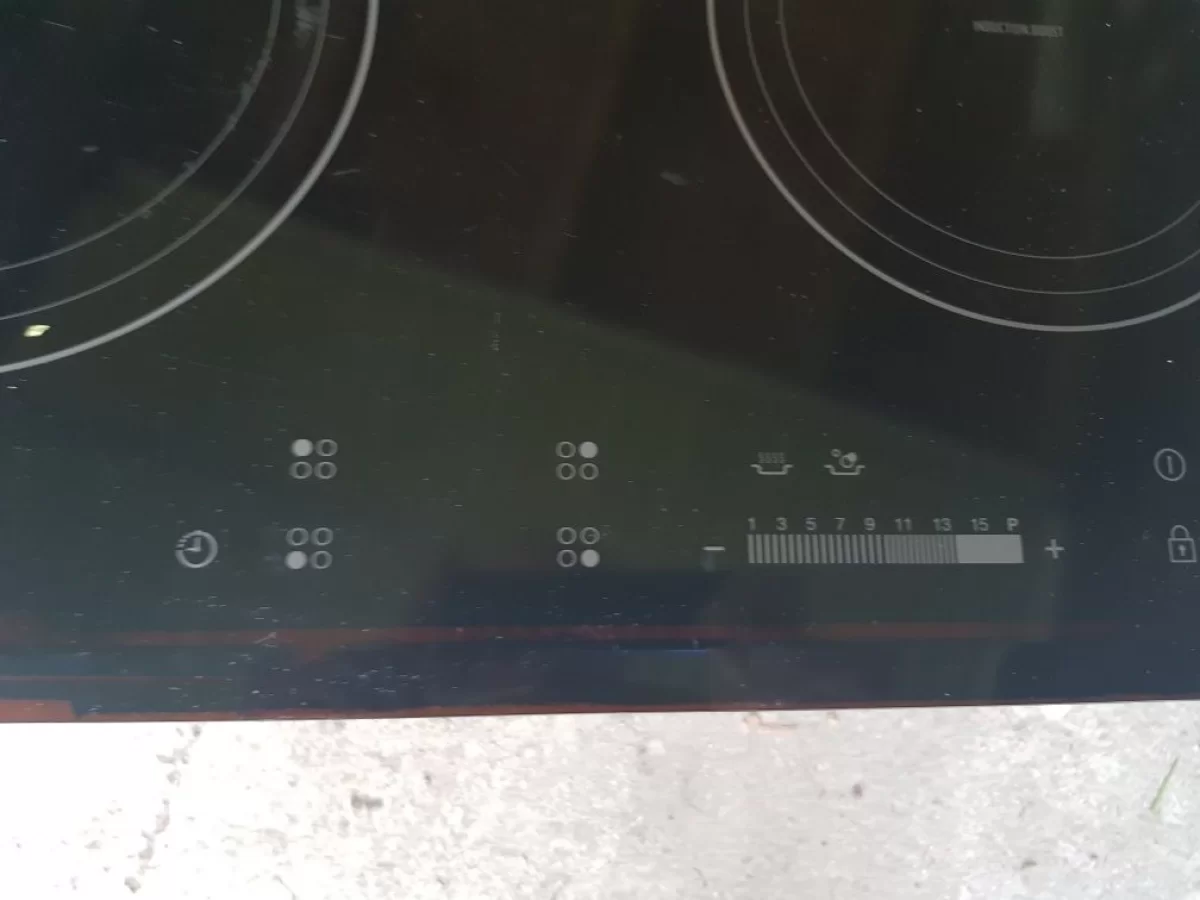Płyta indukcyjna Samsung CTN464FB01