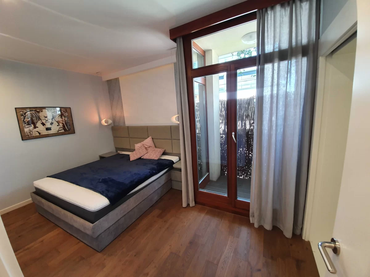 Wynajmę penthouse 3 pok z 100m2 ogrodem na dachu+2 garaż, bezpośrednio