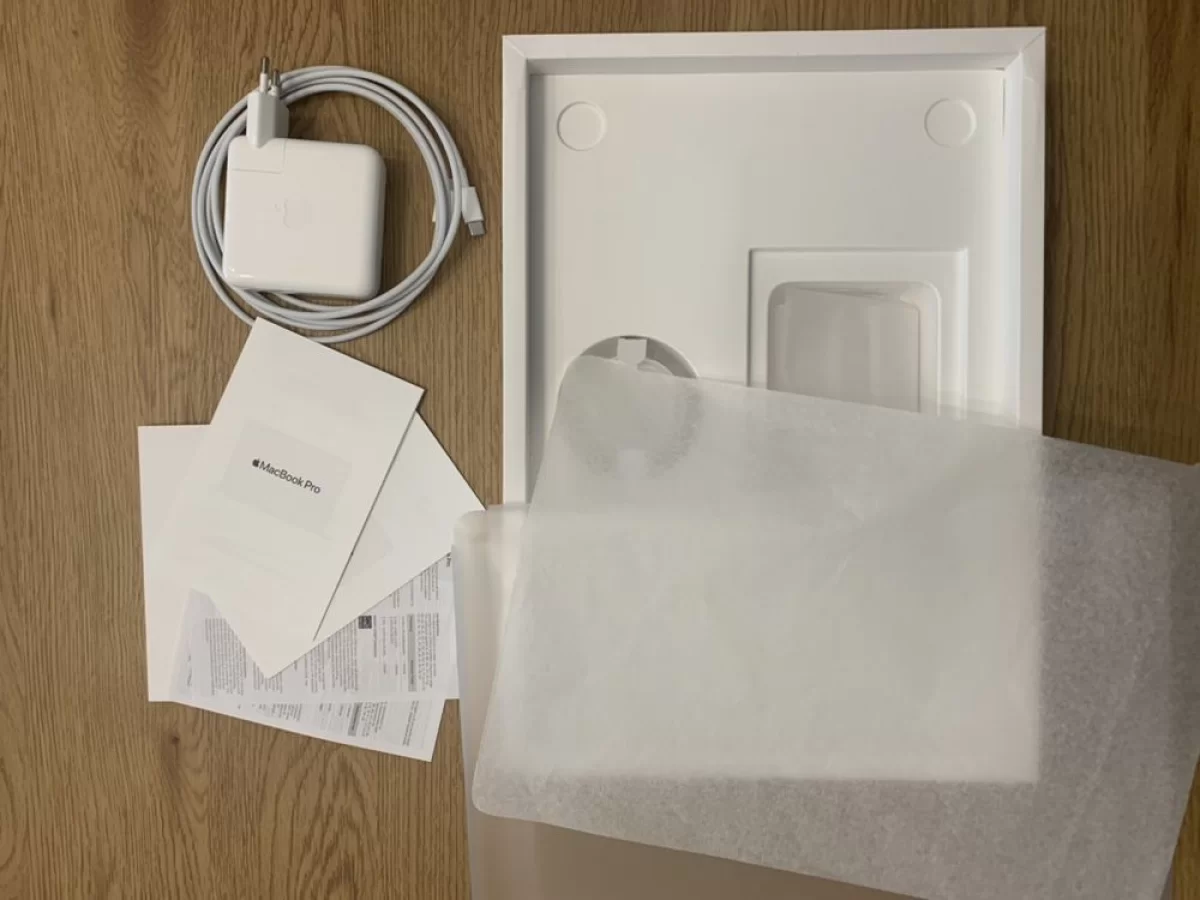 i7/16/512 Apple Macbook Pro 13 2020