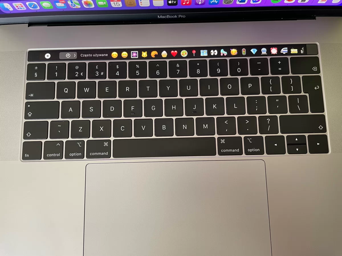 MacBook Pro 15.4 2019 Procesor Intel core i7