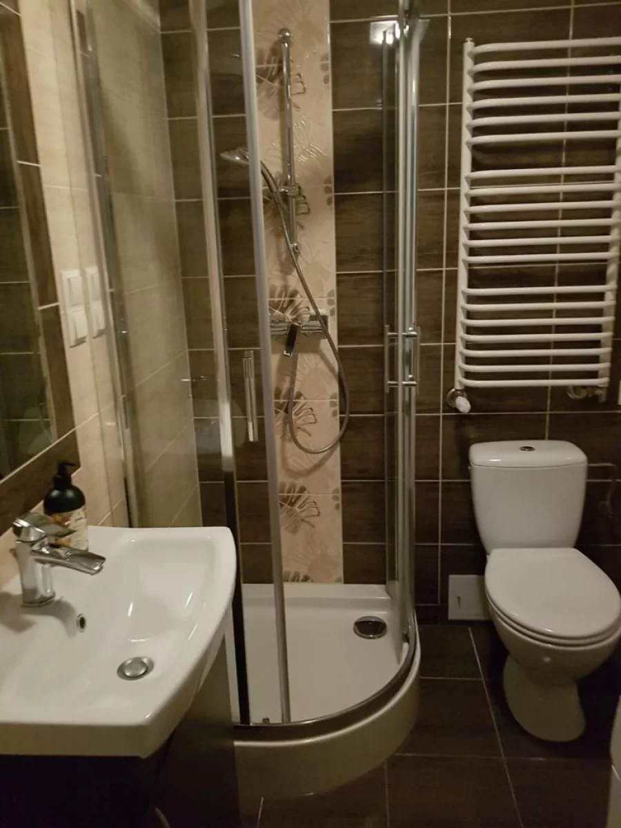Dwupokojowe mieszkanie 65m2 z tarasem. Opłaty wliczone w cenę.