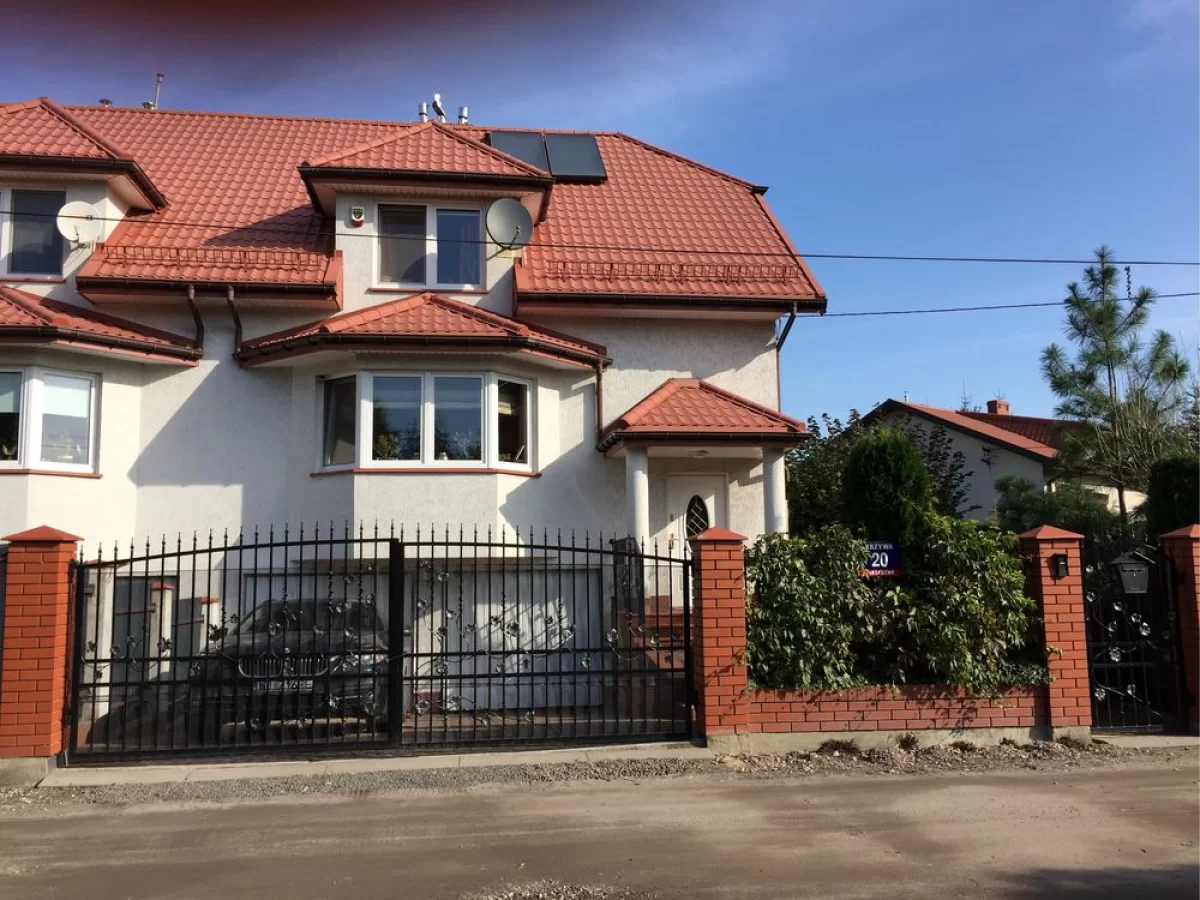 Sprzedam dom blizniak Piaseczno Zalesie Dolne 250m dzialka 600m