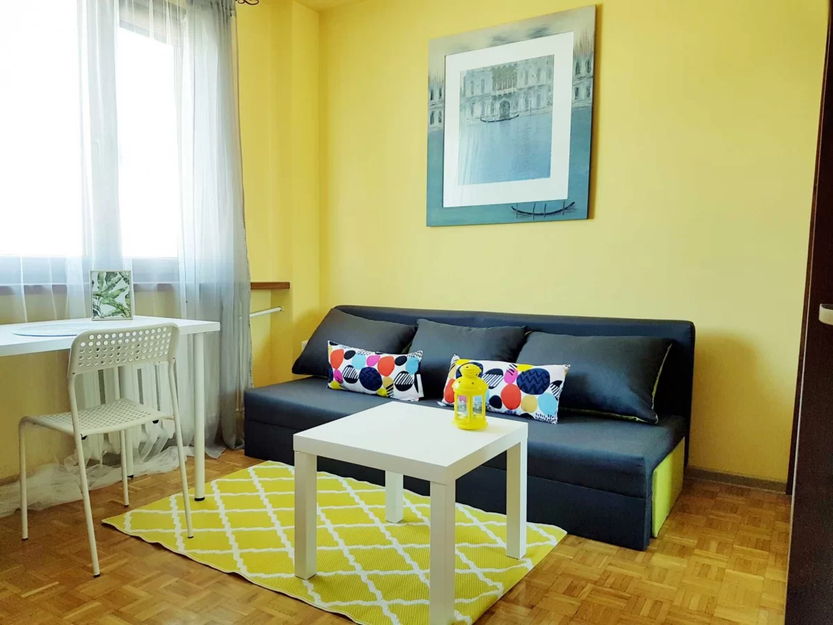Przytulny pokój ul Kochanowskiego, 10 min od UMK, parking