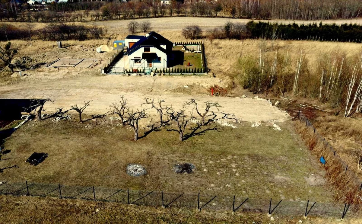 Działka 700 m2 ul. Białowieska - świetna lokalizacja, media, dojazd