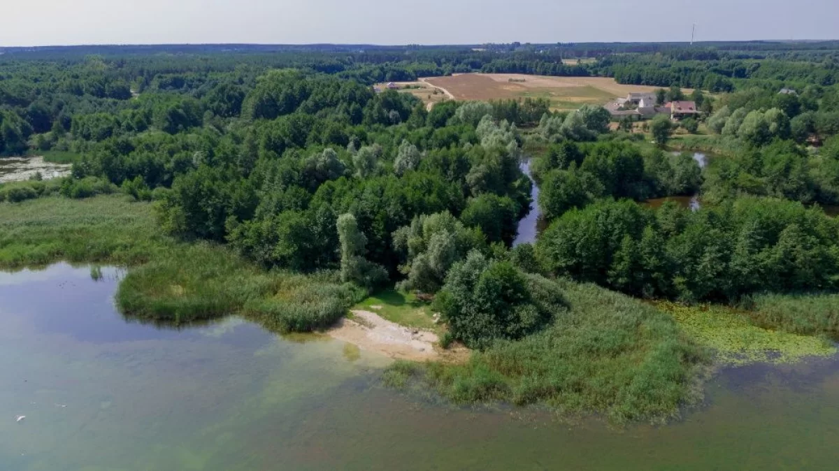 Działka budowalna nad jeziorem Głuszyńskim