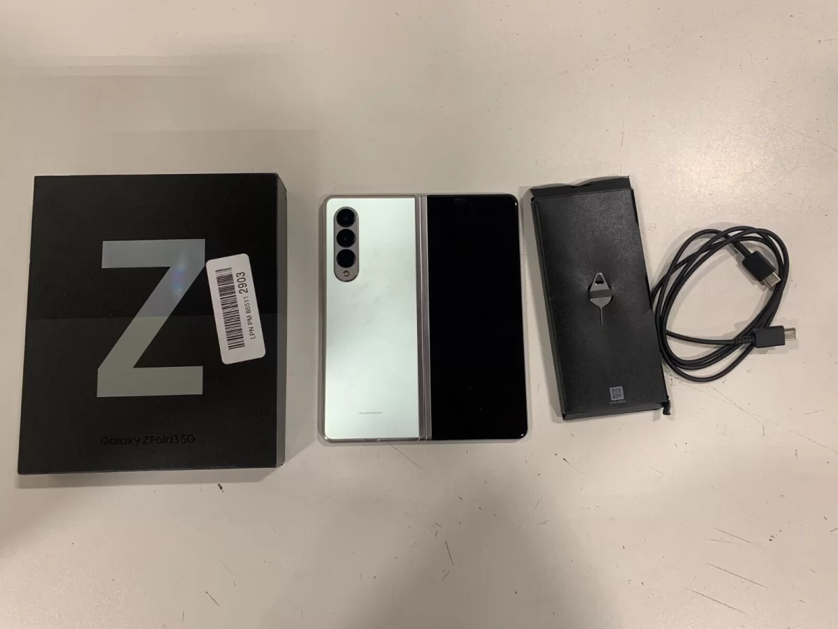 Samsung Galaxy Z Fold3 5G & Flip3 5G