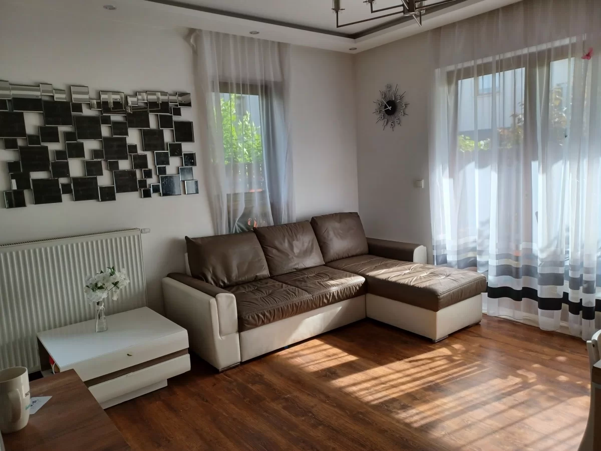 Sprzedam Mieszkanie ząbki 3 pokoje 53m2 z ogródkiem