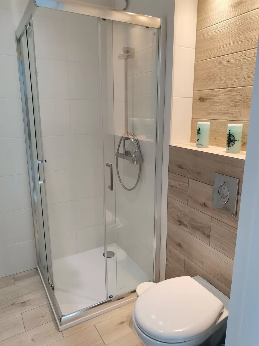 Wynajmę Apartamenty przy jeziorze 2-4 osobowe Okuninka Jezioro Białe pokoje