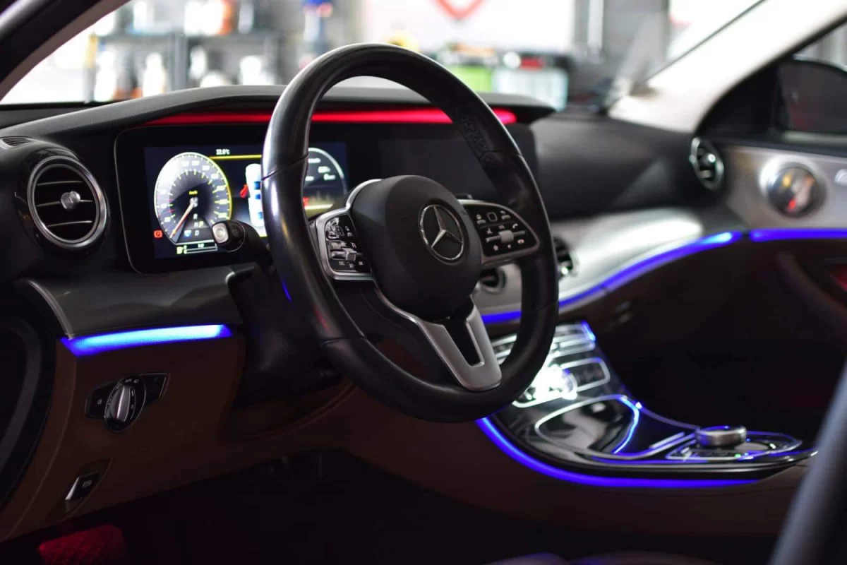 Sprzedam Mercedes E200