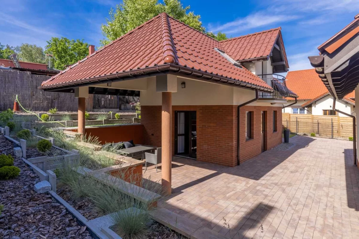 Noclegi ,Pokoje ,Apartamenty Pensjonat Nad Morzem Krynica Morska