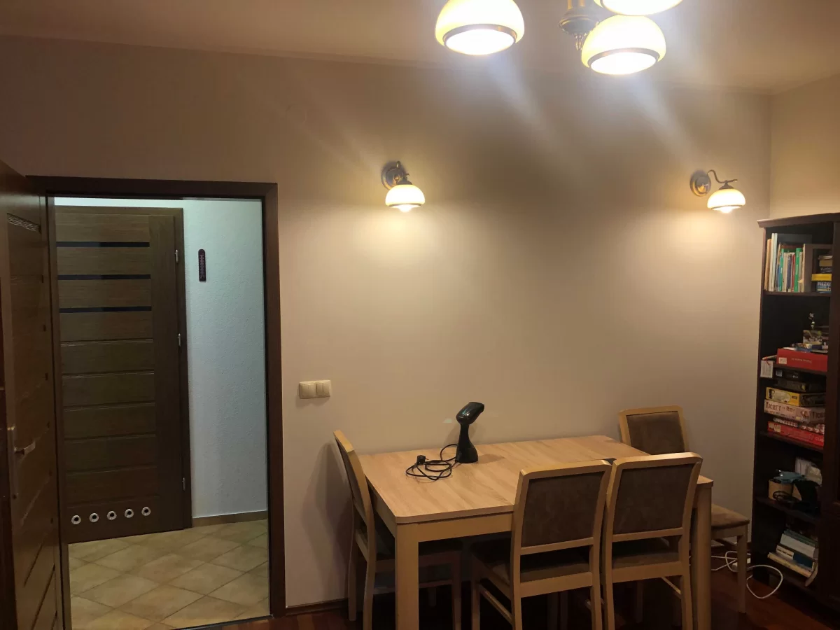 Sprzedam mieszkanie Poznań + miejsce postojowe Naramowice