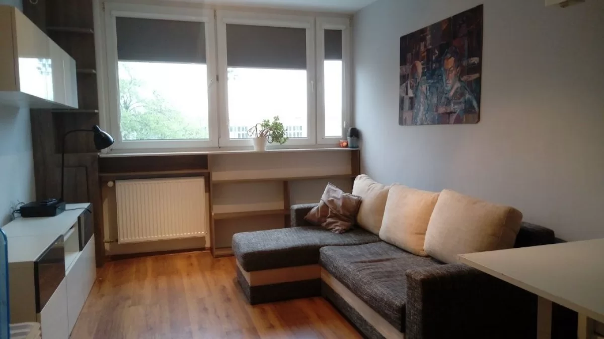 Wynajmę mieszkanie Wola, 35 m2 Dwa pokoje. Przy parku Szymańskiego