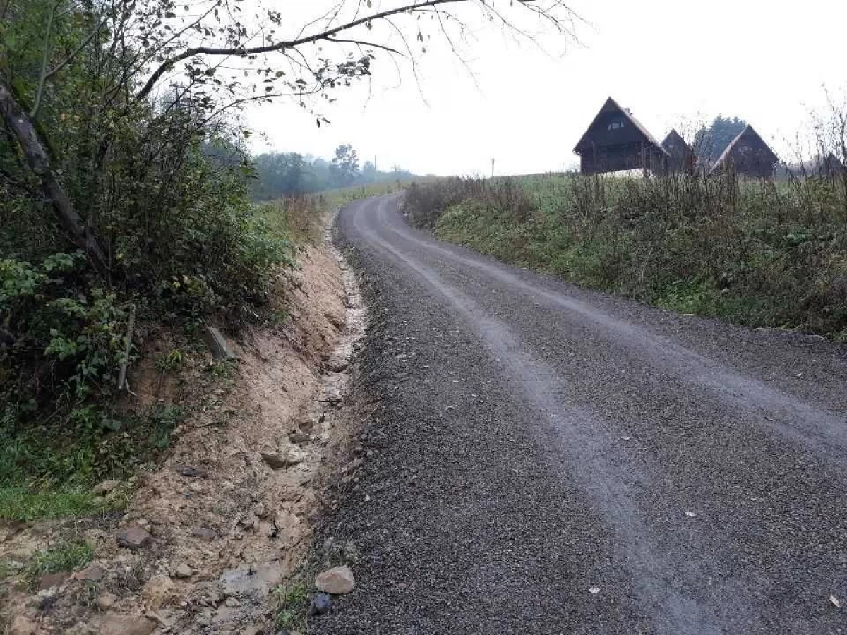 Sprzedam działkę rolną 1,3 ha nad Soliną