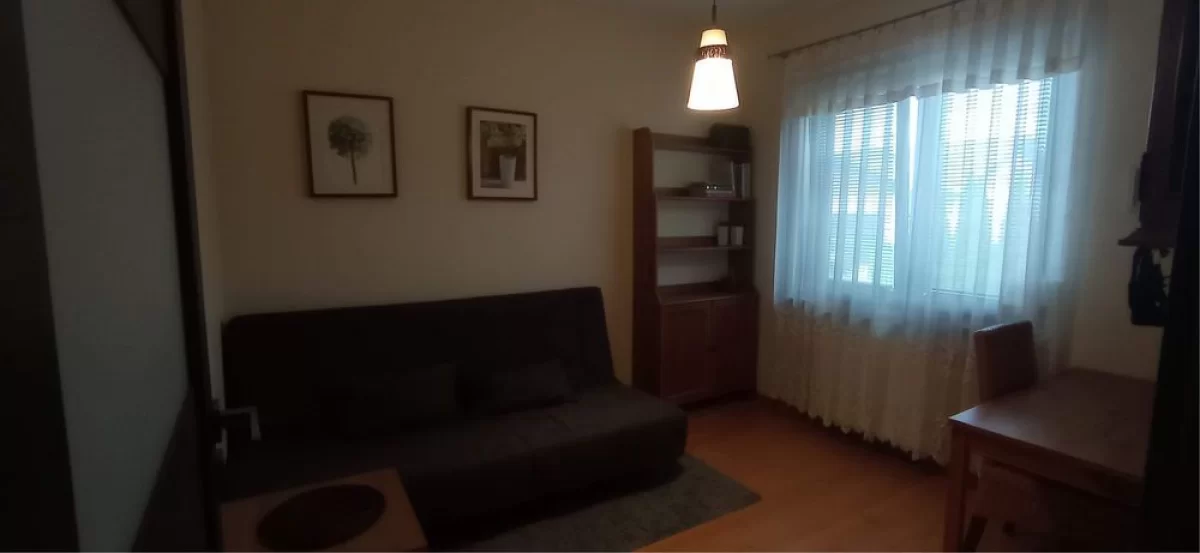 Sprzedam Przestronny dom w spokojnej okolicy.