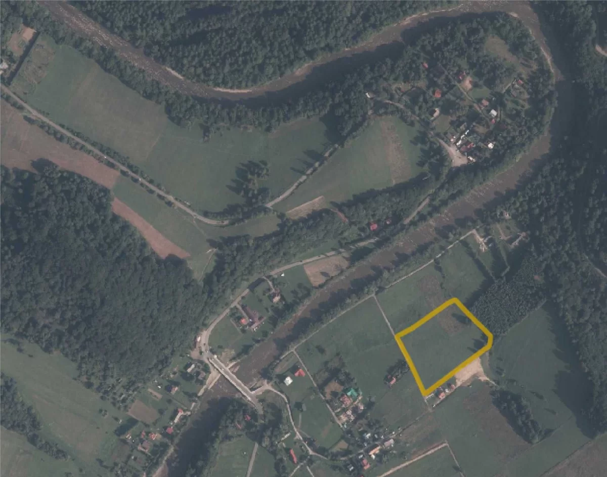 Działka nad rzeką w Bieszczadach (15,68 arów)