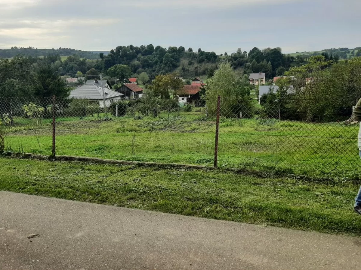Działka z warunkami zabudowy w Bieszczadach 30 km od Arłamowa