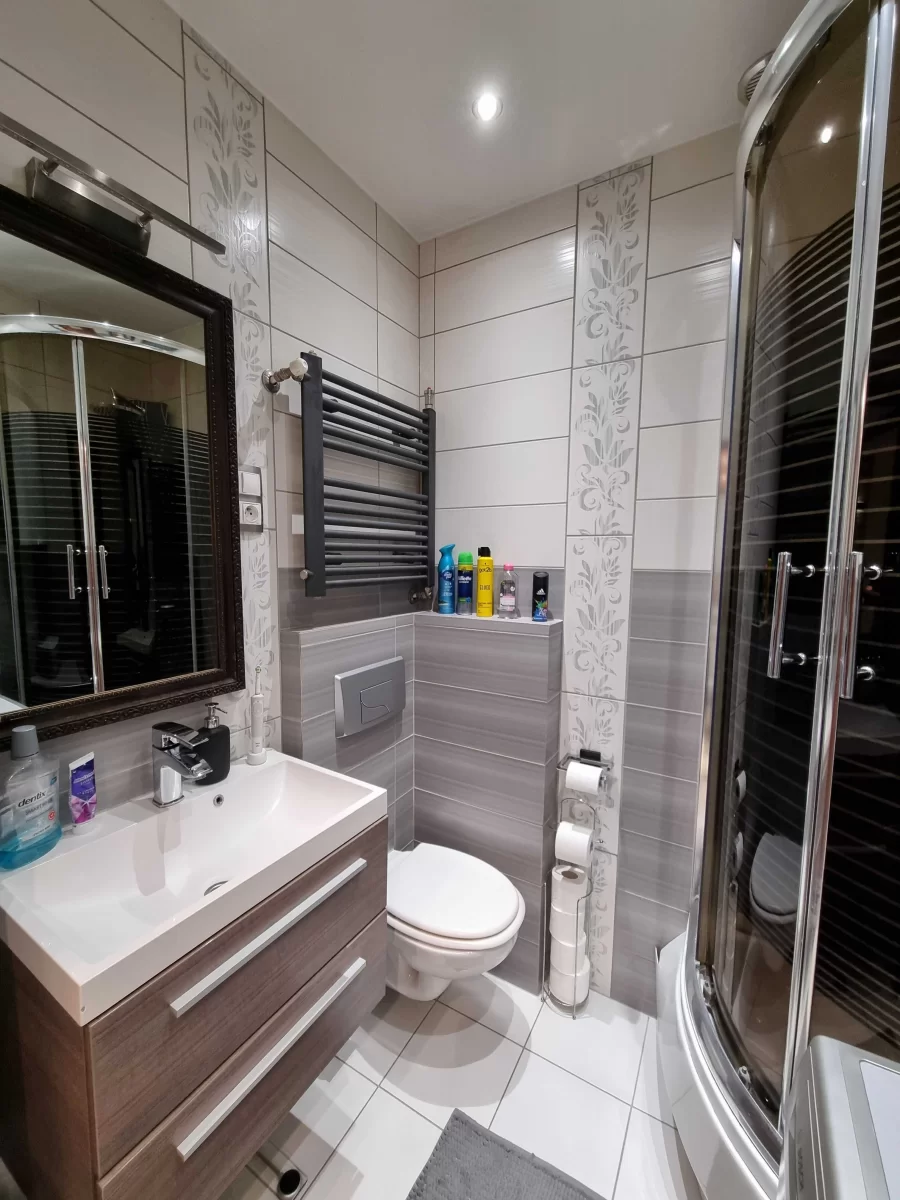 Sprzedam Mieszkanie Knurów 52m² 1 piętro