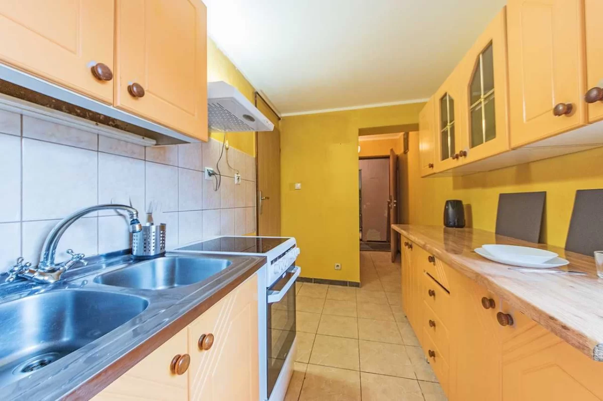 Wynajmę Mieszkanie 3 pokojowe, dla 10 osób Pępowo